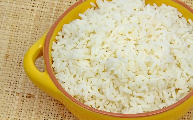 How To Keep Rice Moist In The Fridge? (Must Know It)