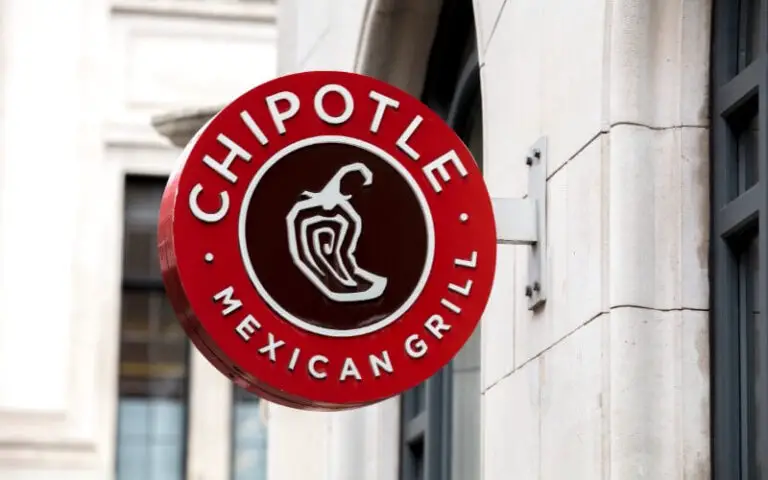 Does Chipotle Accept $100 Bills? Here’s What You Need to Know