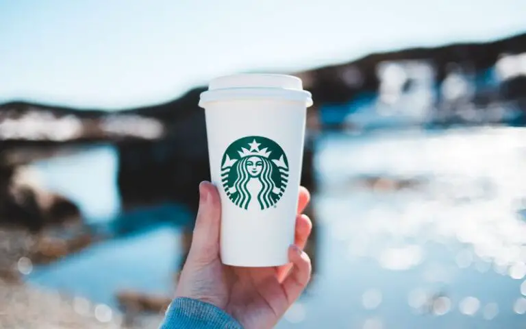 Does Starbucks Take 100-Dollar Bills? (Explained)